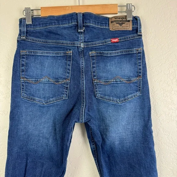 Wrangler | slim straight dark washed jeans | 29x32 - Picture 4 of 5